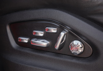 Подержанный автомобиль Porsche Cayenne 2019 года (29 фото)