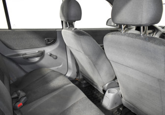 Подержанный автомобиль Hyundai Accent Sedan 2008 года (13 фото)