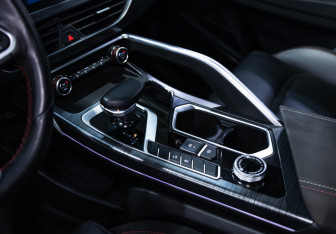 Подержанный автомобиль Geely Tugella 2023 года (29 фото)