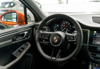 Новый Porsche Macan 2025 (8 фото)