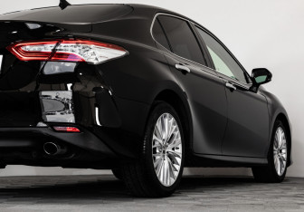 Подержанный автомобиль Toyota Camry Sedan 2019 года (5 фото)