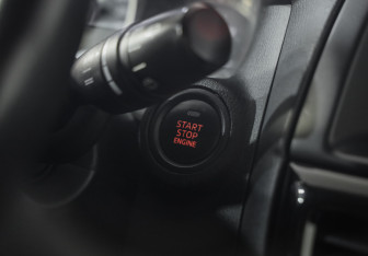 Подержанный автомобиль Mazda CX-5 2014 года (17 фото)