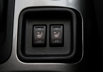 Подержанный автомобиль Nissan Juke 2012 года (15 фото)