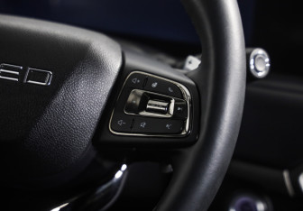 Подержанный автомобиль Exeed TXL 2023 года (13 фото)