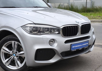 Подержанный автомобиль BMW X5 2016 года (9 фото)
