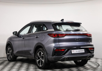 Подержанный автомобиль JAC JS6 2022 года (7 фото)
