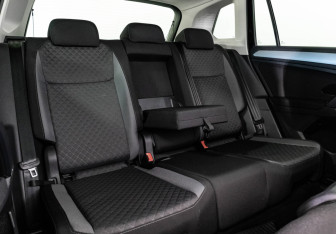 Подержанный автомобиль Volkswagen Tiguan 2020 года (24 фото)