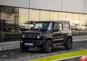 Подержанный автомобиль Suzuki Jimny 2020 года (3 фото)