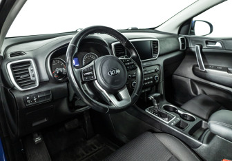 Подержанный автомобиль Kia Sportage 2021 года (11 фото)