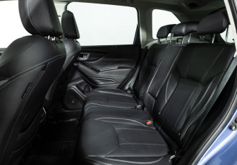 Подержанный автомобиль Subaru Forester Suv 2021 года (10 фото)