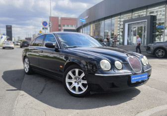 Подержанный автомобиль Jaguar S-Type 2007 года (3 фото)