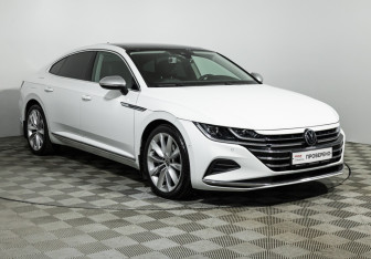 Подержанный автомобиль Volkswagen Arteon 2021 года (3 фото)