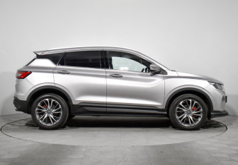 Подержанный автомобиль Geely Coolray 2023 года (4 фото)