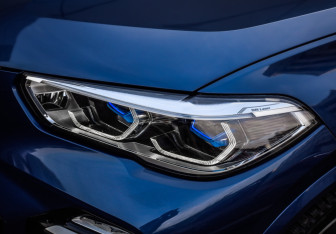 Подержанный автомобиль BMW X5 2019 года (3 фото)