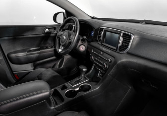Подержанный автомобиль Kia Sportage 2017 года (13 фото)