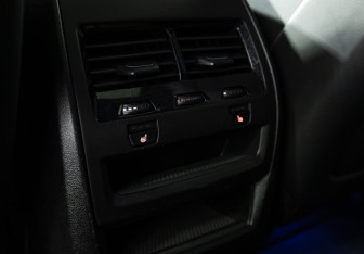 Подержанный автомобиль BMW X6 M 2021 года (29 фото)