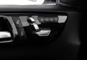 Подержанный автомобиль Mercedes-Benz GLE 2016 года (22 фото)