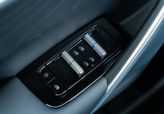 Новый Geely Atlas 2025 (17 фото)