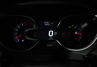 Подержанный автомобиль Renault Kaptur 2021 года (12 фото)