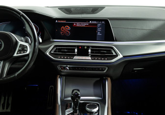 Подержанный автомобиль BMW X6 2021 года (14 фото)
