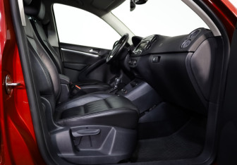 Подержанный автомобиль Volkswagen Tiguan 2013 года (20 фото)