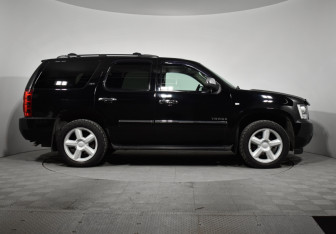 Подержанный автомобиль Chevrolet Tahoe 2013 года (4 фото)