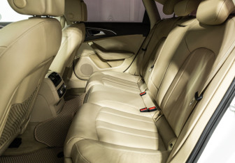 Подержанный автомобиль Audi A6 Sedan 2012 года (10 фото)
