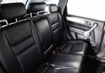 Подержанный автомобиль Honda CR-V 2008 года (13 фото)