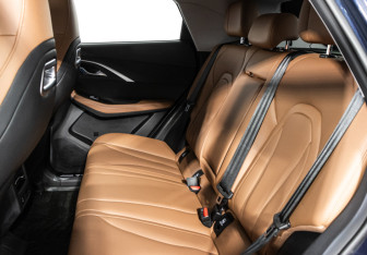 Подержанный автомобиль Omoda C5 2023 года (10 фото)