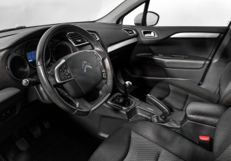 Подержанный автомобиль Citroen C4 Sedan 2018 года (9 фото)