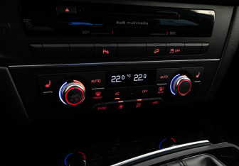 Подержанный автомобиль Audi A6 allroad 2013 года (15 фото)