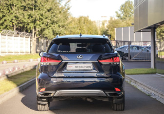 Подержанный автомобиль Lexus RX 2020 года (7 фото)