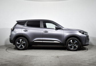 Подержанный автомобиль Chery Tiggo 4 2024 года (4 фото)