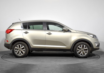 Подержанный автомобиль Kia Sportage 2014 года (4 фото)