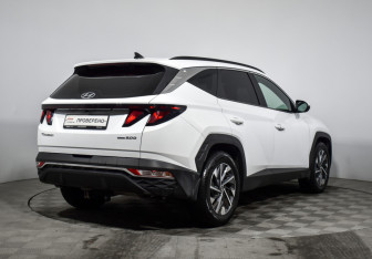Подержанный автомобиль Hyundai Tucson 2022 года (5 фото)