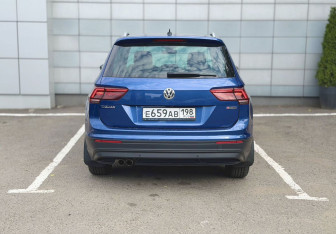 Подержанный автомобиль Volkswagen Tiguan 2019 года (2 фото)