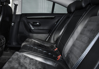Подержанный автомобиль Volkswagen Passat CC 2013 года (12 фото)