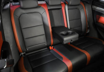 Подержанный автомобиль Geely Coolray 2023 года (30 фото)