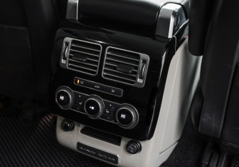 Подержанный автомобиль Land Rover Range Rover 2016 года (37 фото)