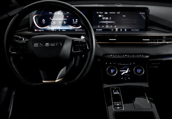 Подержанный автомобиль Exeed LX 2024 года (13 фото)