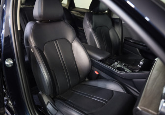 Подержанный автомобиль Kia K5 2021 года (23 фото)