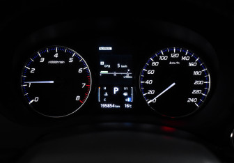 Подержанный автомобиль Mitsubishi Outlander 2021 года (18 фото)