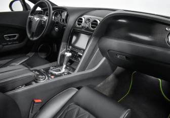 Подержанный автомобиль Bentley Continental GT Coupe 2013 года (17 фото)
