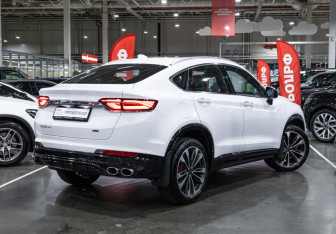 Подержанный автомобиль Geely Tugella 2024 года (9 фото)