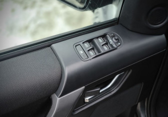 Подержанный автомобиль Land Rover Freelander 2010 года (27 фото)