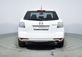 Подержанный автомобиль Mazda CX-7 2011 года (15 фото)