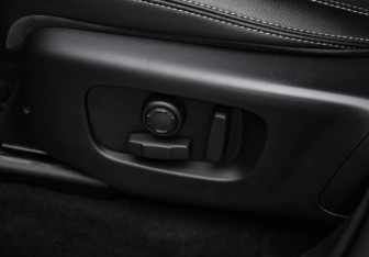 Подержанный автомобиль Land Rover Range Rover Velar 2020 года (27 фото)