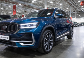 Подержанный автомобиль Geely Monjaro 2024 года (4 фото)