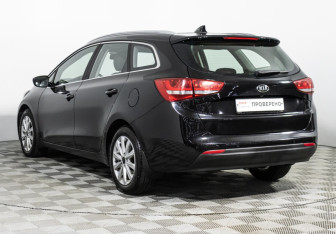 Подержанный автомобиль Kia Ceed Wagon 2018 года (7 фото)