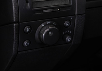 Подержанный автомобиль Opel Meriva 2008 года (16 фото)